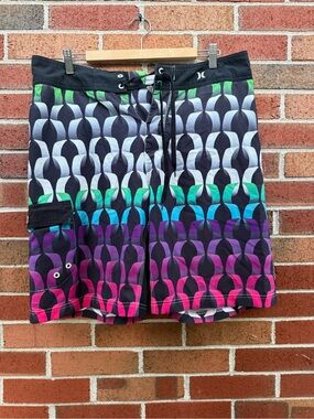 Hurley Phantom Board Shorts Men's Size 32 Multicolor Geometric Surf Swim Trunks